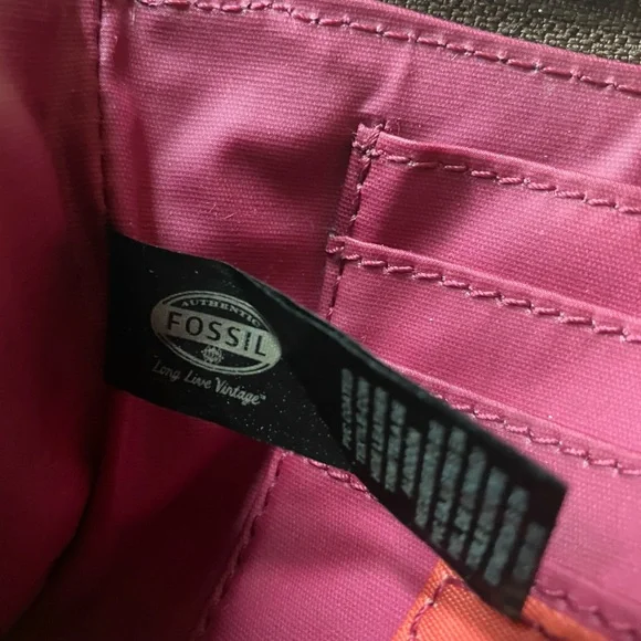 💐 Fossil Corner Zip Key-per Wristlet Wallet Tangerine/Brown - Picture 7 of 9